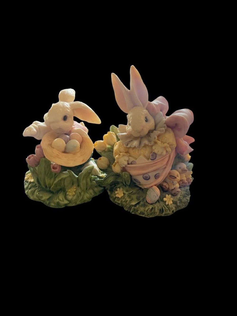 1994 Pacific Rim Bunny Toes "Winifred Paints Eggs" Resin Figurines Set of 2
